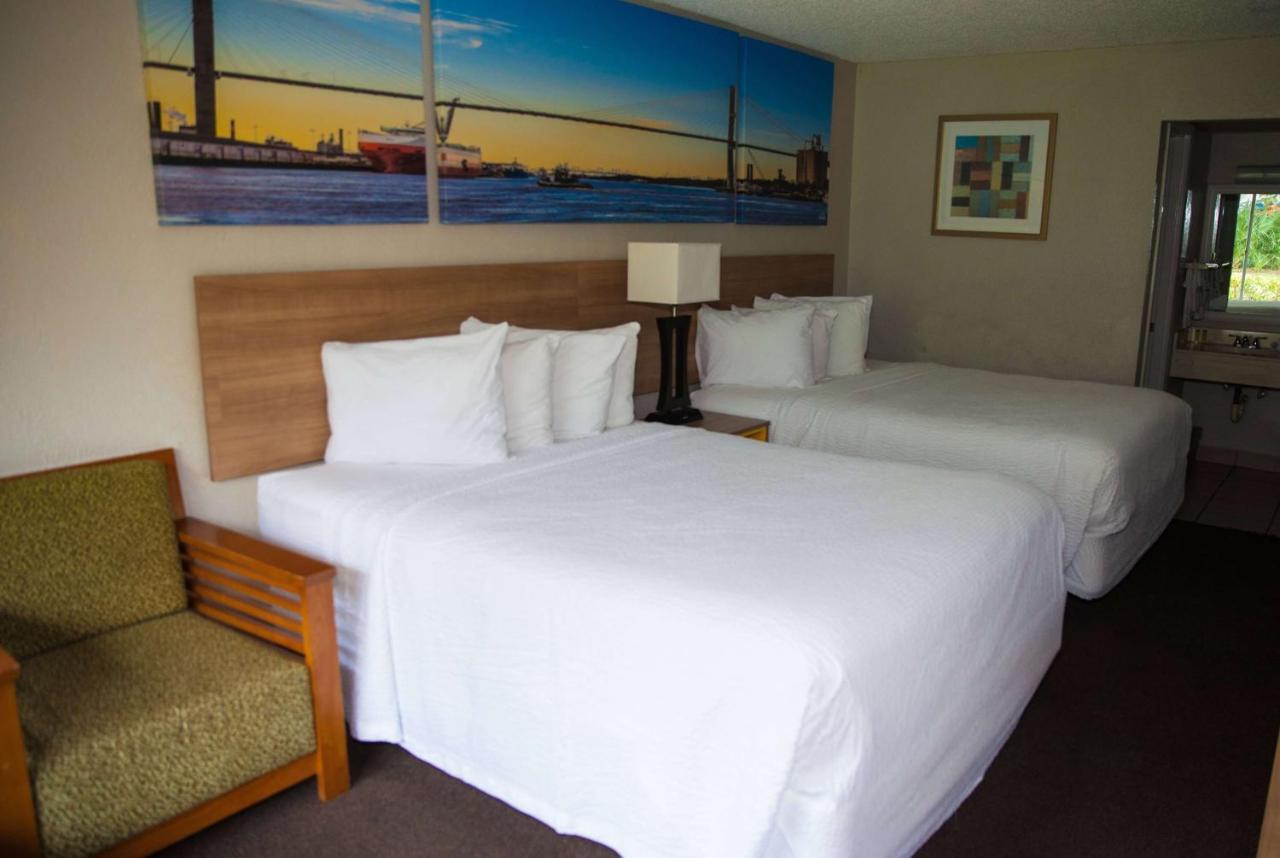 Days Inn By Wyndham Cocoa Cruiseport West At I-95/524 Екстериор снимка