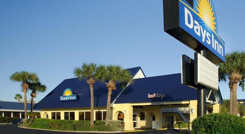Days Inn By Wyndham Cocoa Cruiseport West At I-95/524 Екстериор снимка